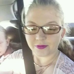 Meet your Posher, Destiney